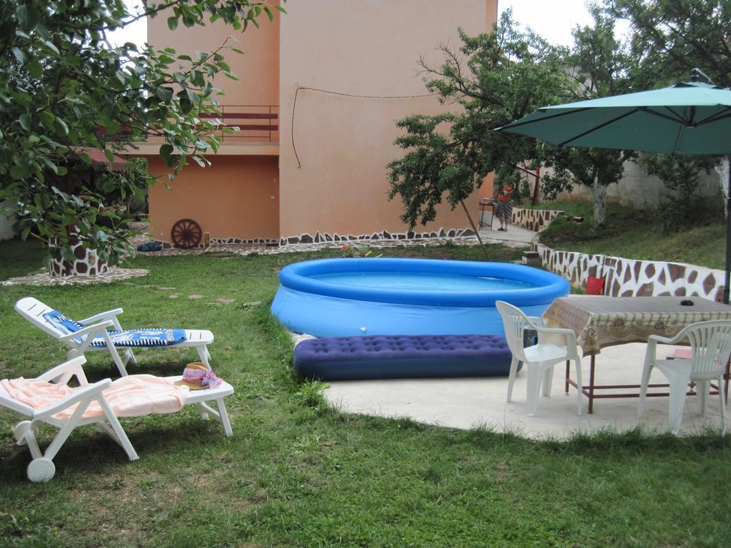 Hadjibulevata Guest House Kovachevtsi Esterno foto